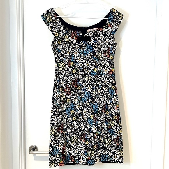 Review Dresses & Skirts - Review floral dress navy blue rainbow flowers floral feminine ladies size 10